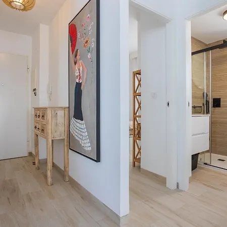 Appartement 6 Persoons Penthouse Met Dakterras En Jacuzzi San Miguel De Salinas