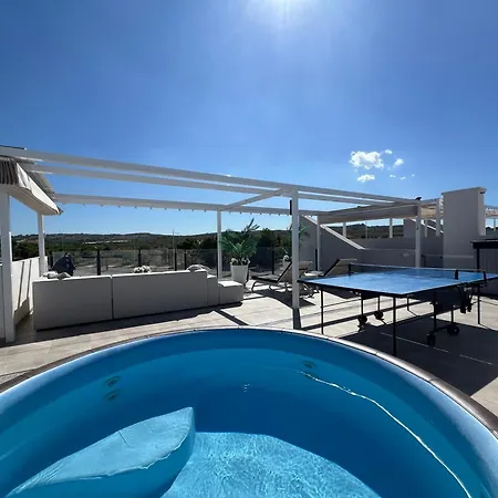 6 Persoons Penthouse Met Dakterras En Jacuzzi Appartement San Miguel De Salinas